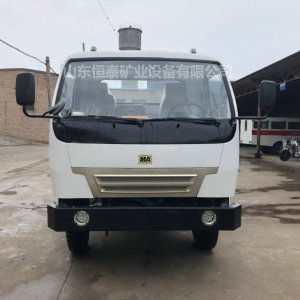 WC5J防爆柴油機(jī)無(wú)軌膠輪車